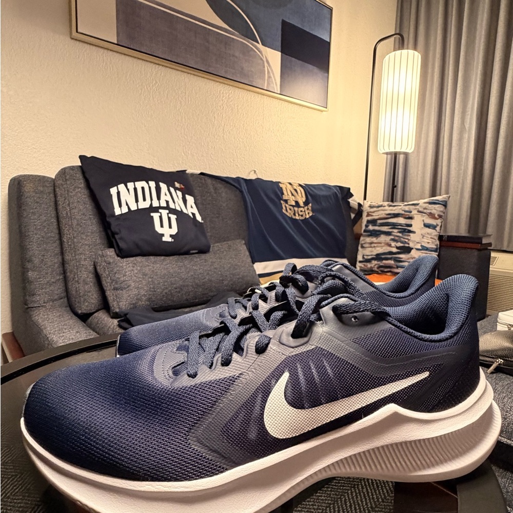 Awesome Nike Navy Blue & White Performance Running Sneakers 🤩 - Picture 9 of 10